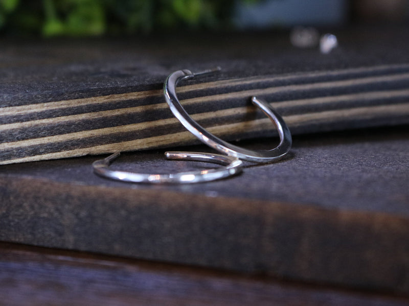 LYNN Hoops - Sterling Silver Hammered Hoop Earrings, 1" (25mm) diameter