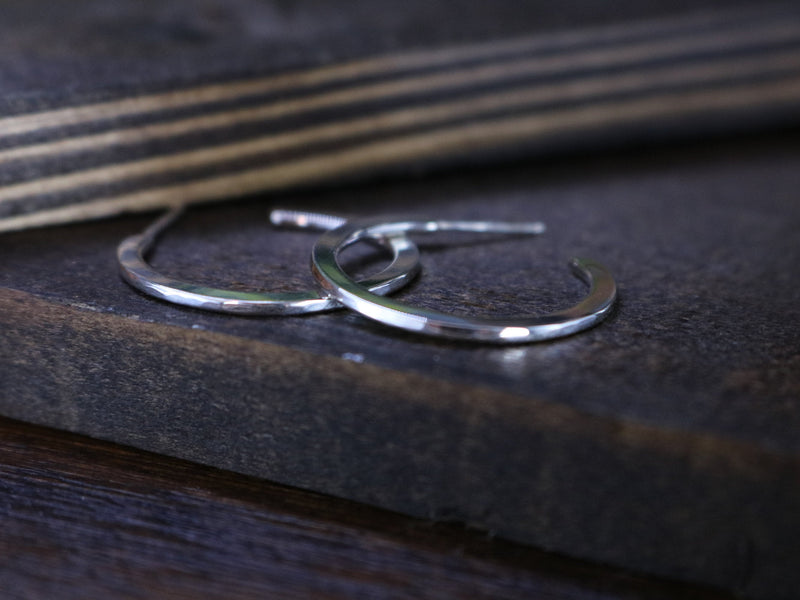 LYNN Hoops - Sterling Silver Hammered Hoop Earrings, 1" (25mm) diameter