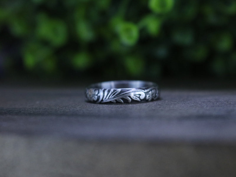 IRIS Ring - Sterling Silver Flowering Leaves Tapestry Pattern Ring, 4mm wide, Every Day Ring