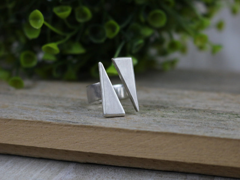 LACHLAN Ring - Sterling Silver Double Triangle Ring - Geometric Ring - Every Day Ring