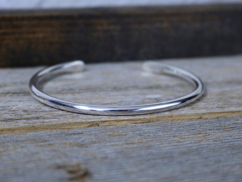 Wide hammered sterling silver cuff bracelet – Autumn Designs