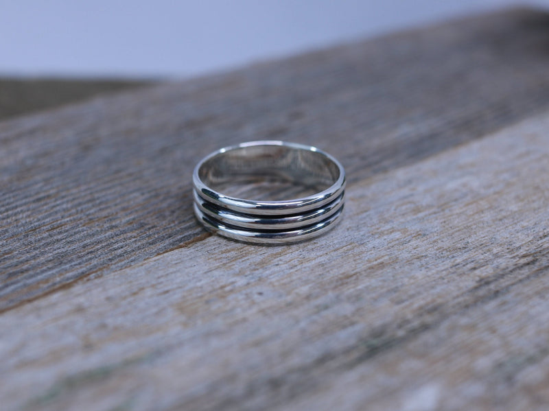 SHADDIX Ring - Sterling Silver Ribbed Ring, 6 mm wide, Every Day Ring